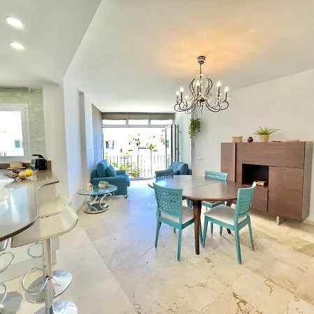 Del Mar Iii Seafront By Eaw Homes *